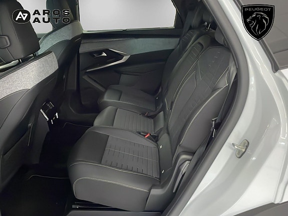 Peugeot 5008 9 of 13