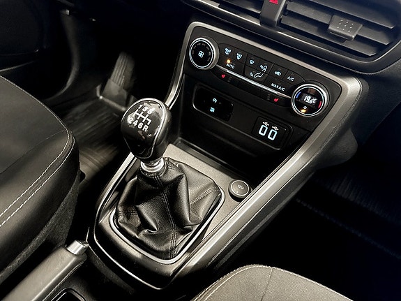 Ford Ecosport 10 of 15