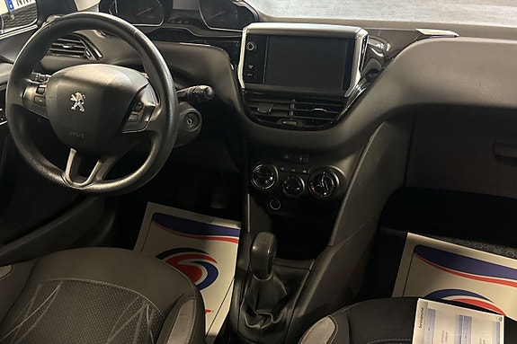 Peugeot 208 5 of 10
