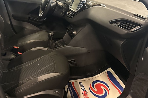 Peugeot 208 7 of 10
