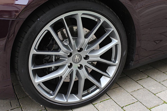 Maserati Quattroporte 10 of 29
