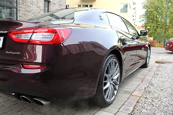 Maserati Quattroporte 13 of 29