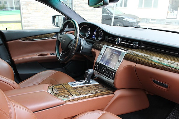 Maserati Quattroporte 19 of 29