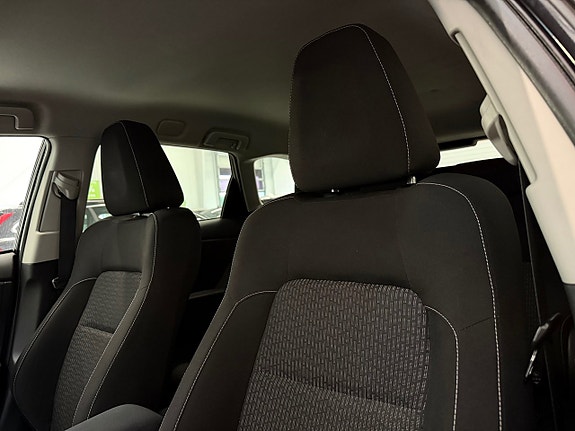 Toyota Auris 15 of 23