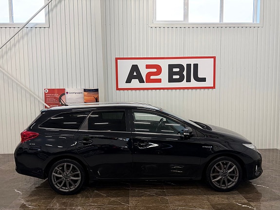 Toyota Auris 3 of 23