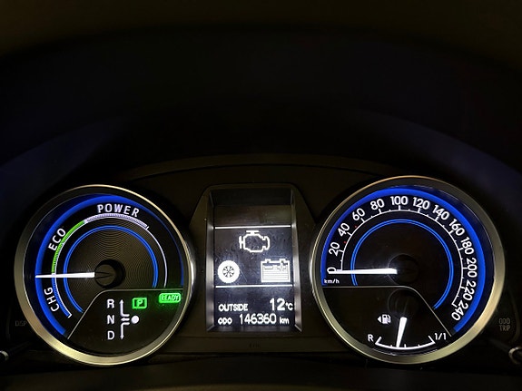 Toyota Auris 19 of 23
