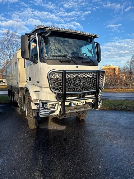 Mercedes-Benz Arocs 4858K