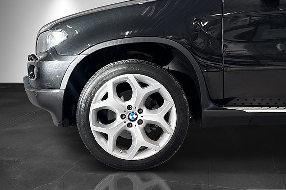 BMW X5 3 of 5