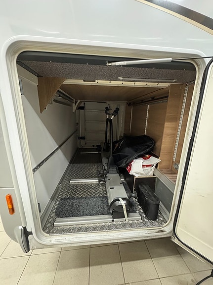 Malibu I440 QB Queensbed & hyttsäng! Stort garage! AC! 6,99m 20 of 24