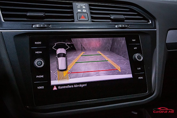 Volkswagen Tiguan 24 of 27