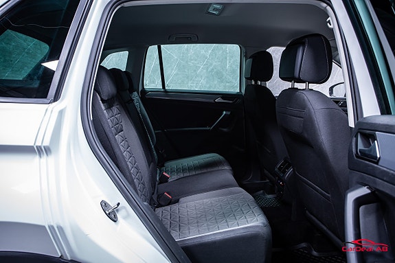 Volkswagen Tiguan 17 of 27