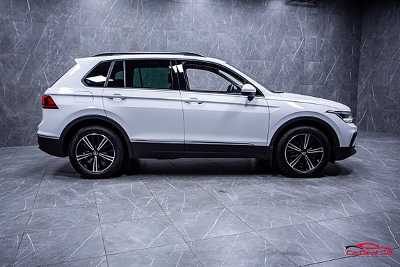 Volkswagen Tiguan 8 of 27