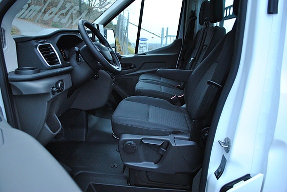 Ford Transit 10 of 16