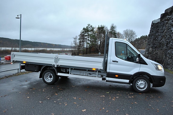 Ford Transit 3 of 5