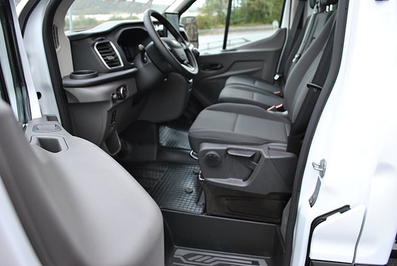 Ford Transit 6 of 16