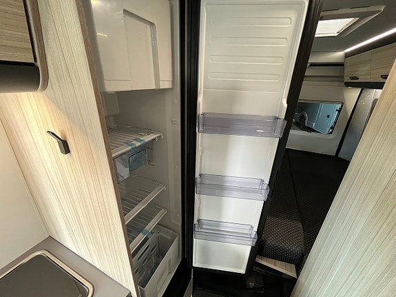 Sun Living V 65 SL / Truma Combi D6E / Långbädd / Automat 11 of 21