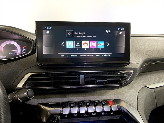 Peugeot 5008 10 of 16