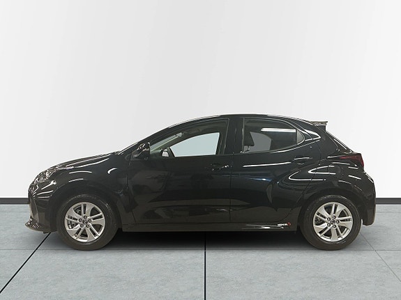 Mazda 2 4 of 5