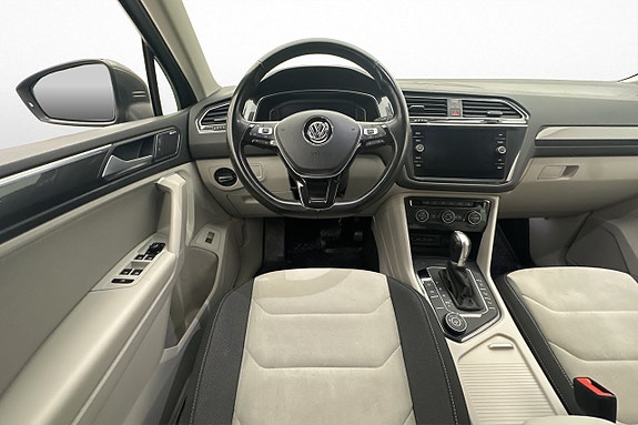 Volkswagen Tiguan 12 of 27