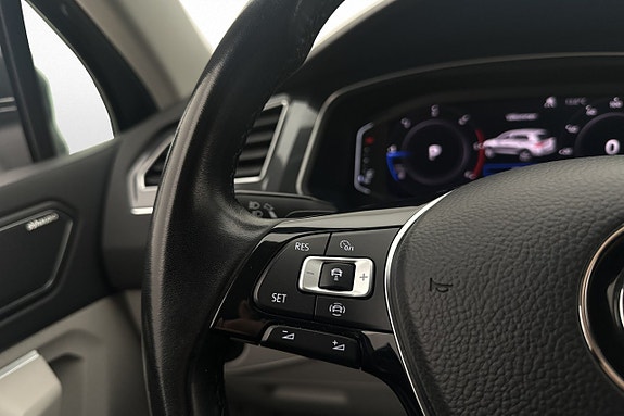 Volkswagen Tiguan 9 of 27