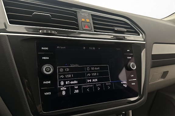 Volkswagen Tiguan 16 of 27