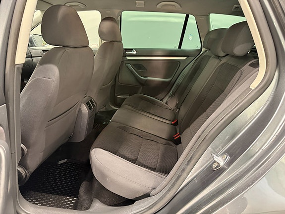 Volkswagen Golf I 11 of 27