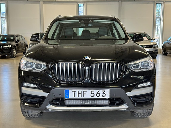 BMW X3 2 of 5