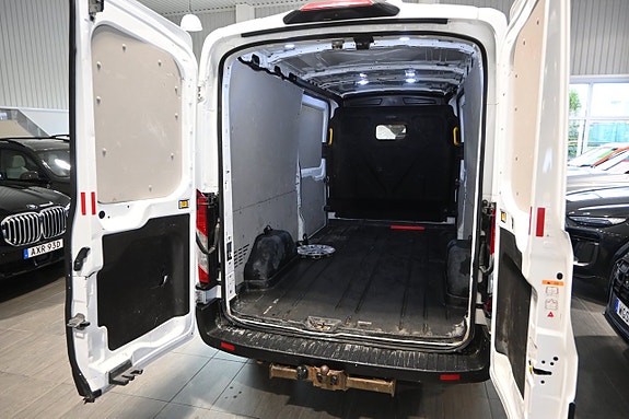 Ford Transit 11 of 18