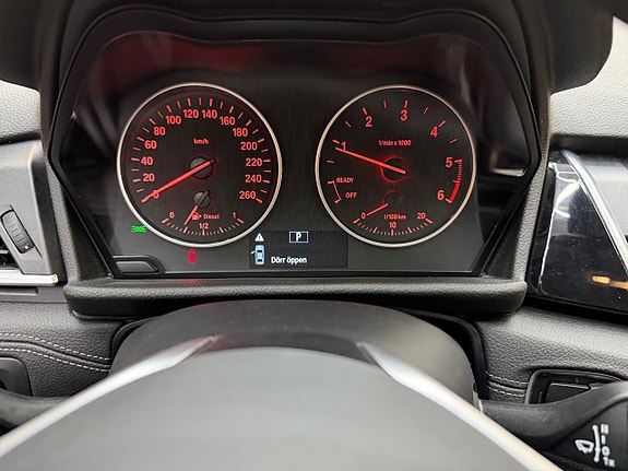 BMW 218 13 of 17