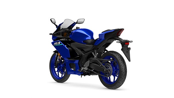 Yamaha R3 8 of 11