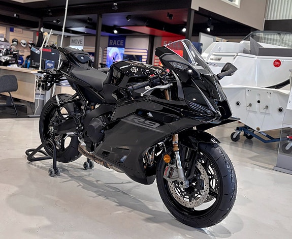 Yamaha R9 Omgående leverans