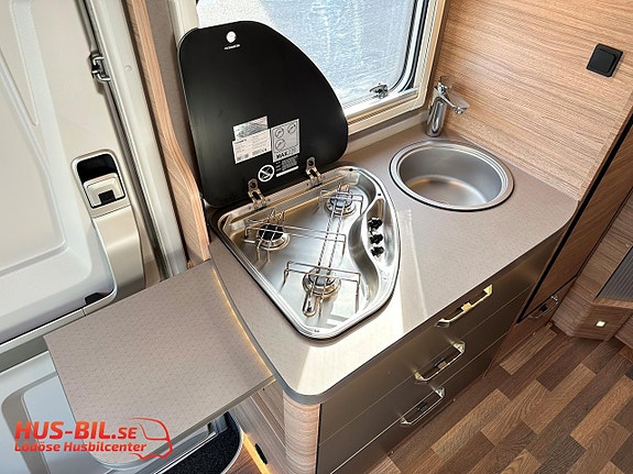Weinsberg CaraCompact 640 Suite MEG Mercedes / Taksäng 5 of 5