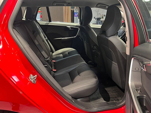 Volvo V60 17 of 24