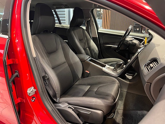 Volvo V60 19 of 24