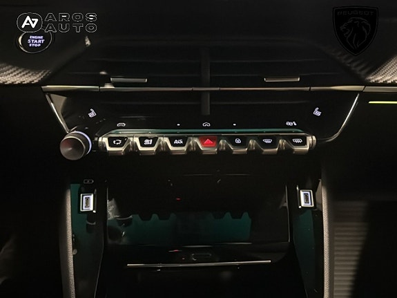 Peugeot 2008 14 of 14