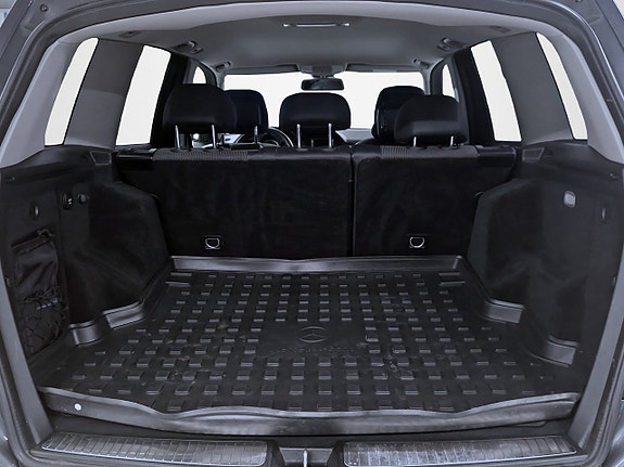 Mercedes-Benz GLK320 13 of 15
