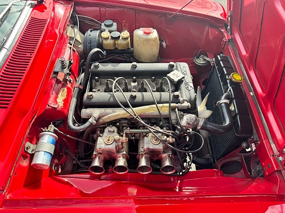 Alfa Romeo 2000 GTV 16 of 17
