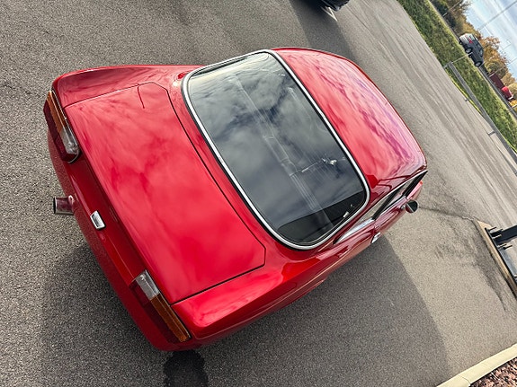 Alfa Romeo 2000 GTV 10 of 17