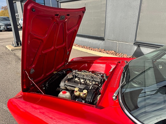 Alfa Romeo 2000 GTV 15 of 17