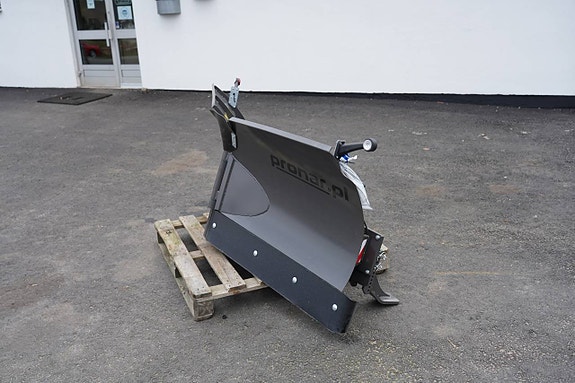 UTFÖRSÄLJNING Vikplog PU 1700 mm Pronar