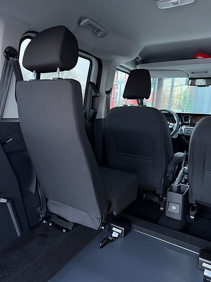 Ford Courier Tourneo 25 of 30
