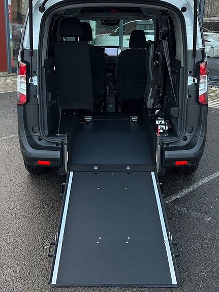 Ford Courier Tourneo 12 of 30