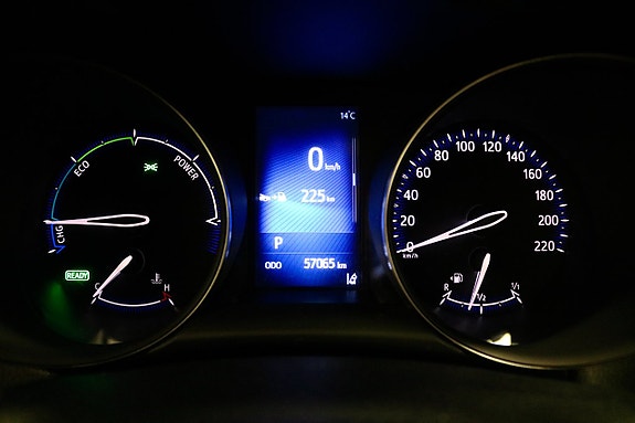 Toyota C-HR 13 of 21