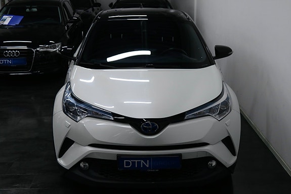 Toyota C-HR 6 of 21