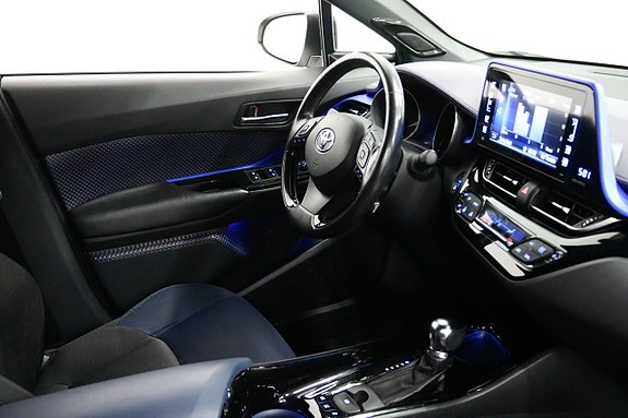 Toyota C-HR 7 of 21