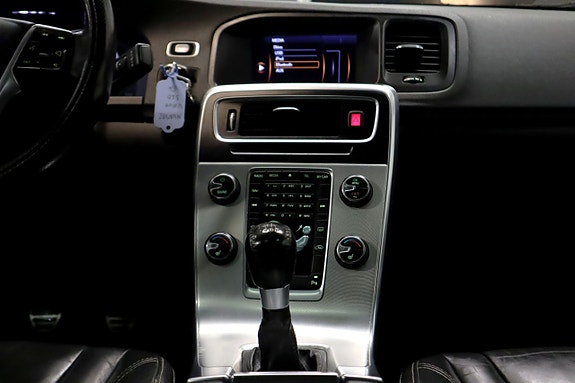 Volvo S60 16 of 19