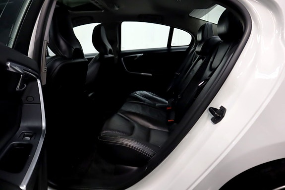 Volvo S60 18 of 19