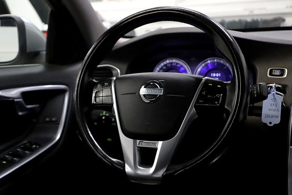Volvo S60 11 of 19