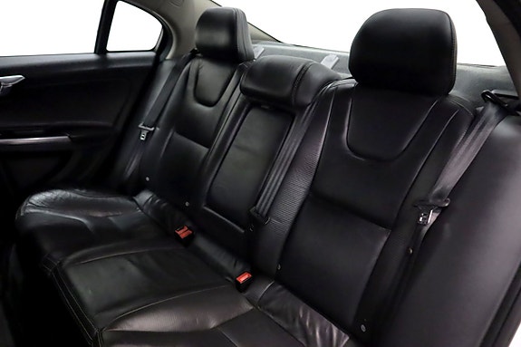 Volvo S60 19 of 19