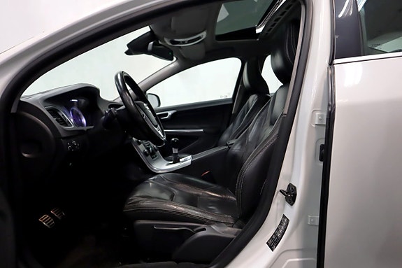 Volvo S60 12 of 19